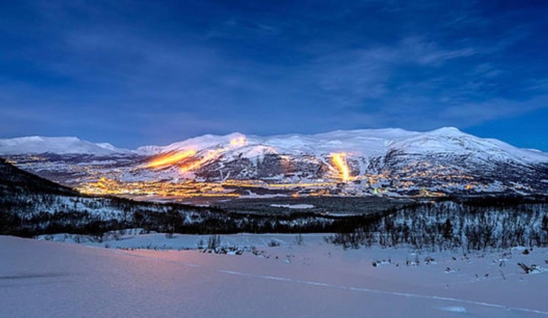 Apartamento Koselig Leilighet , Med Parkering Og Ski In &Out. Oppdal Exterior foto